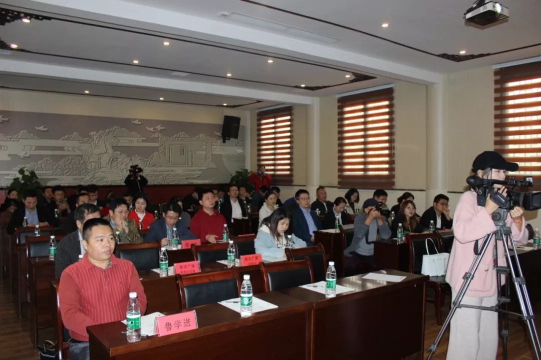 发布会3.webp.jpg
