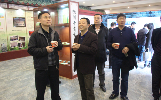 黄石海关关长彭成一行莅临千年艾调研